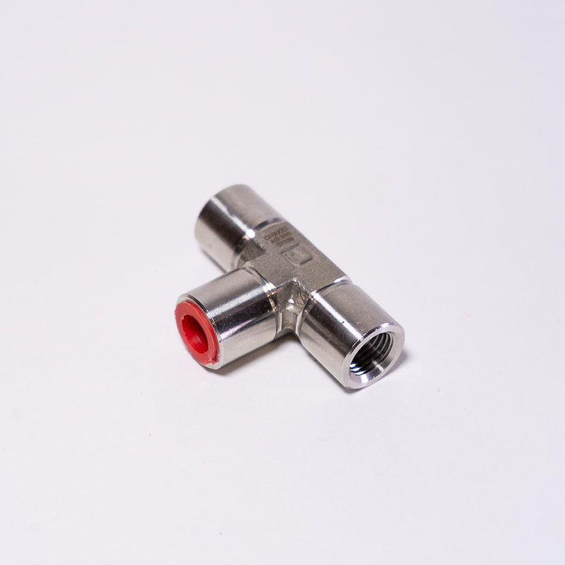 Conector Tee 1/4