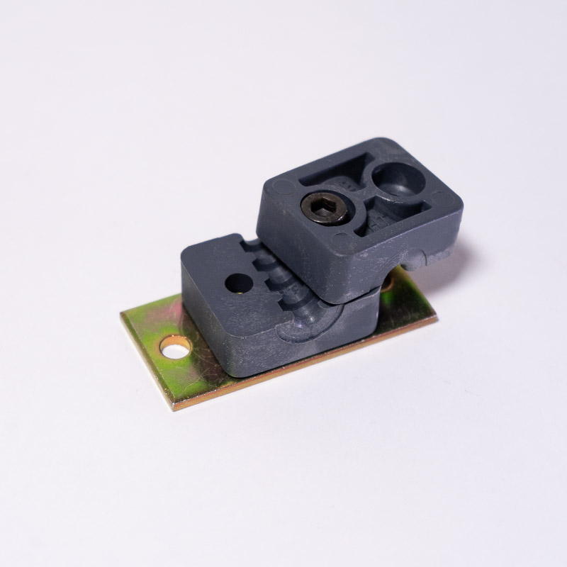 Soporte para Tubo 3/8” OD – Polipropileno con Base para Soldar en Acero al Carbono