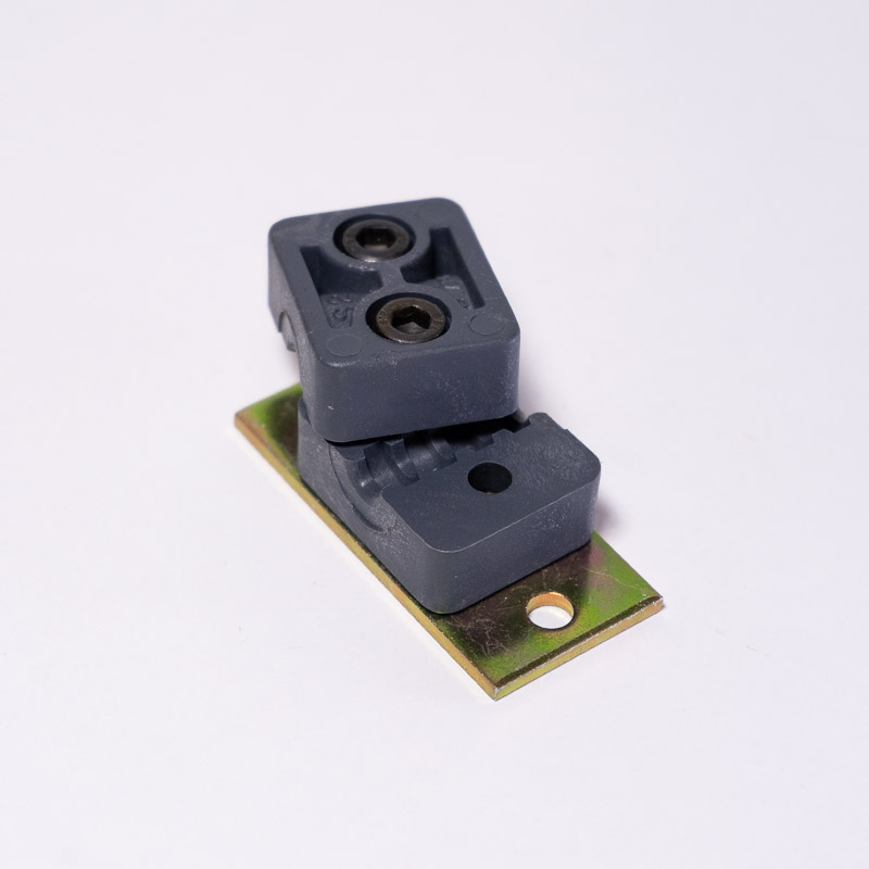 Soporte para Tubo 1/2” OD – Polipropileno con Base para Soldar en Acero al Carbono