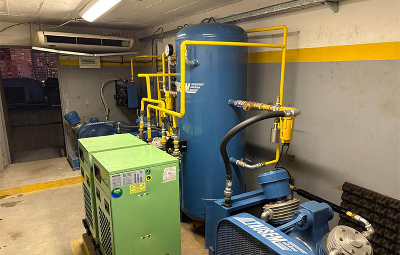 Provisión e Instalación de Plantas Generadoras de Vacío y Aire Comprimido
