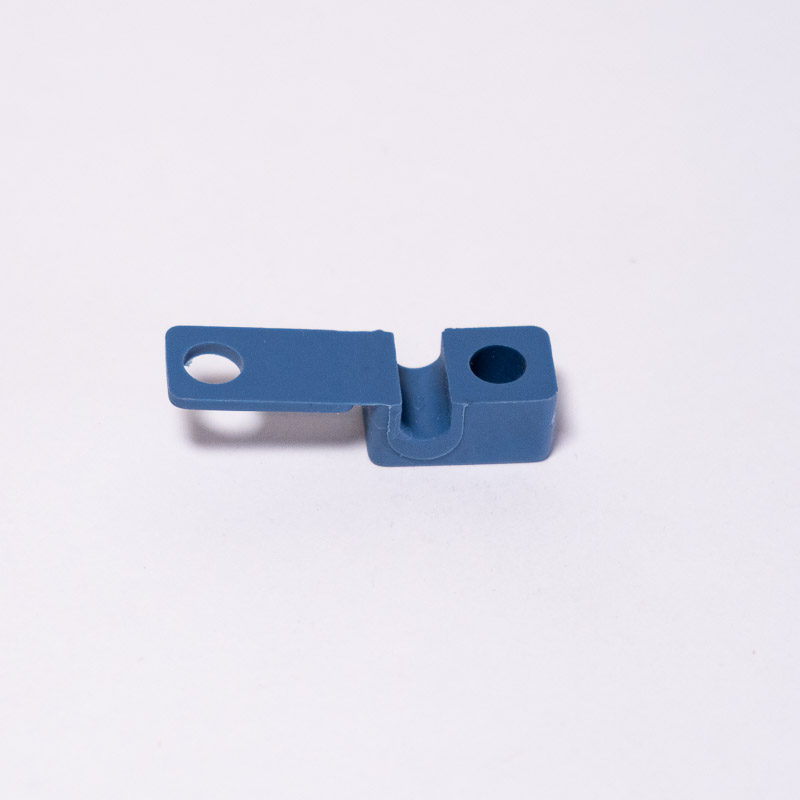 SOPORTE PLASTICO PARA TUBO 1/4