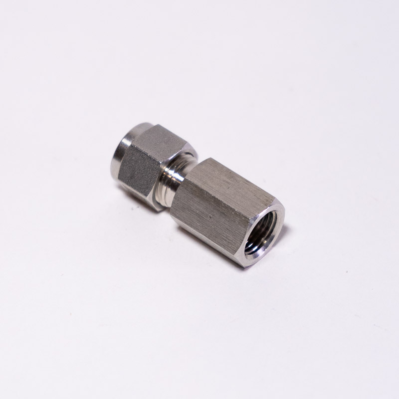 CONECTOR RECTO PARA TUBO 3/8