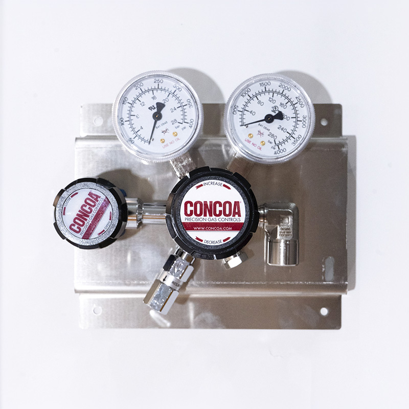 PANEL SIMPLE DE REGULACIÓN PARA CILINDRO DE GASES DE ALTA PUREZA – CONCOA